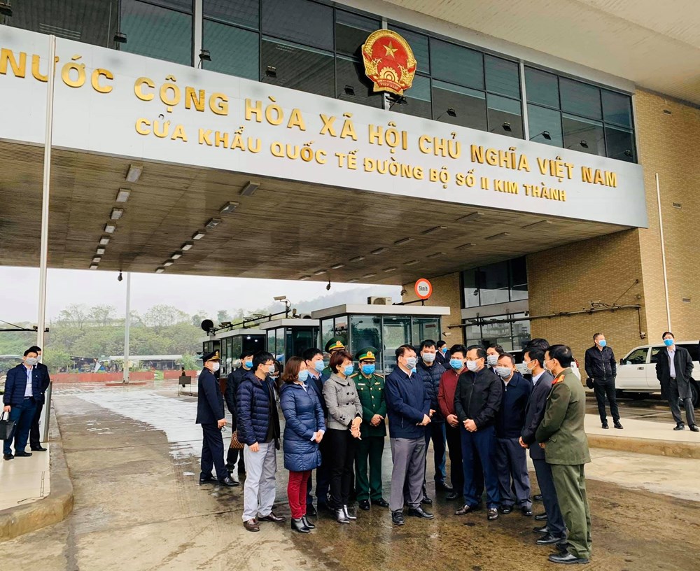 Đoàn công tác kiểm tra công tác phòng dịch tại cửa khẩu Kim Thành (Lào Cai).