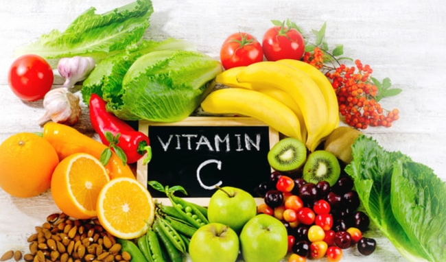 Ngoài vitamin C, cần bổ sung nhiều dưỡng chất khác để tăng sức đề kháng của cơ thể