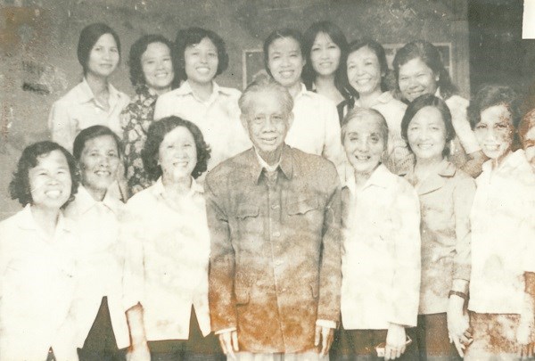 Đồng chí Lê Duẩn - Tổng Bí thư ĐCSVN thăm trụ sở cơ quan Thành Hội (24/4/1986)
