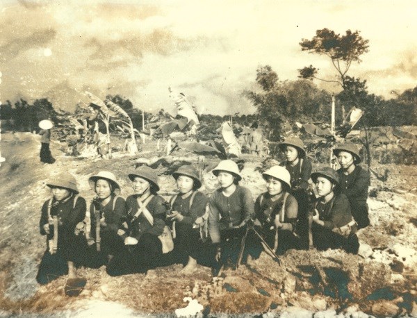 Nữ dân quân Lộc Hà, Đông Anh, đơn vị 5 năm liền đạt danh hiệu Quyết thắng, tích cực luyện tập bảo vệ Thủ đô