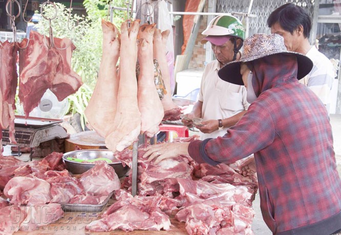 Giá thịt lợn được dự báo tiếp tục giảm trong thời gian tới khi nguồn cung dồi dào hơn