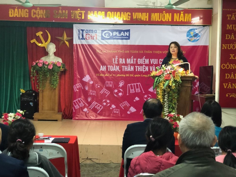 Bà Nguyễn Thị Thu Thủy, Phó Chủ tịch Thường trực Hội LHPN Hà Nội phát biểu tại Lễ ra mắt điểm vui chơi