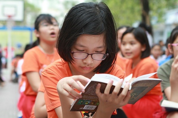Học sinh trường TH Trung Hòa trong Ngày hội đọc sách
