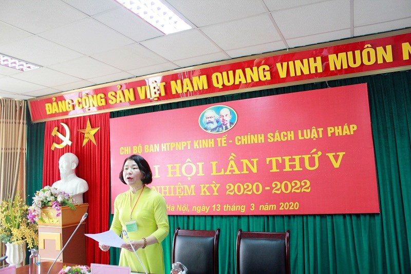 đồng chí Nguyễn Thị Kim Thanh, Bí thư Chi bộ, nhiệm kỳ 2017-2020  Báo cáo tổng kết của Chi bộ khóa IV