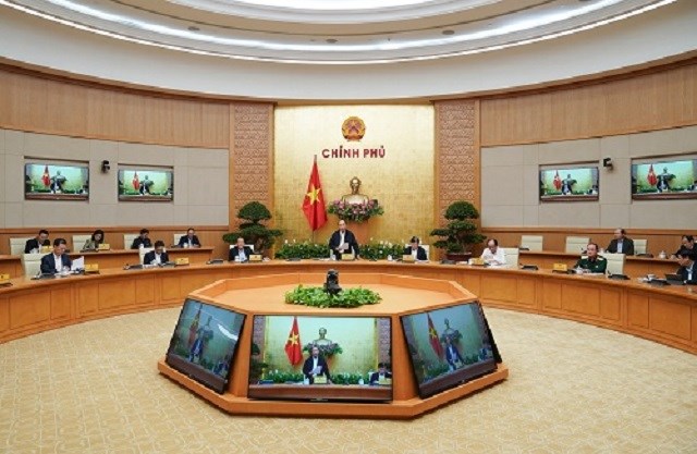 Thủ tướng Nguyễn Xuân Phúc chủ trì cuộc họp Chính phủ về phòng chống covid-19