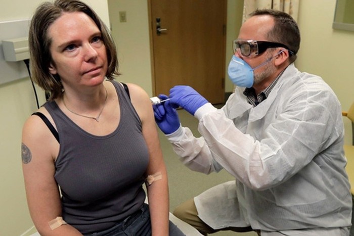 Jennifer Haller trong nhóm 45 người Mỹ đầu tiên thử nghiệm vaccine Covid-19