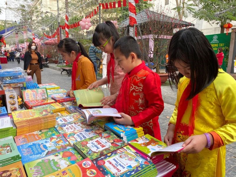 Hà Nội tăng cường tổ chức các hoạt động văn hóa đọc tại Phố sách Hà Nội.