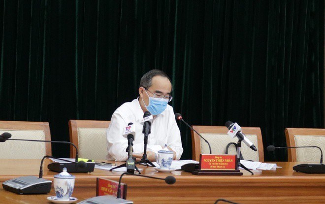 Bí thư Thành ủy Nguyễn Thiện Nhân họp Ban chỉ đạo phòng chống Covid-19 TP.HCM.