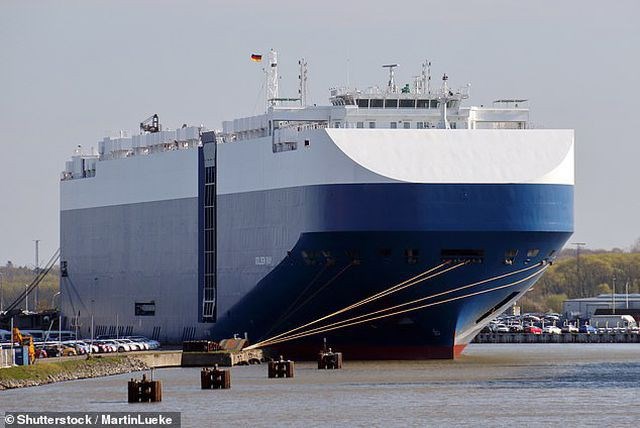 Thuyền trưởng tàu biển chở gần 2.000 ô tô nhập khẩu vào Hải Phòng tử vong trong phòng ngủ chưa rõ nguyên nhân, ảnh: internet.