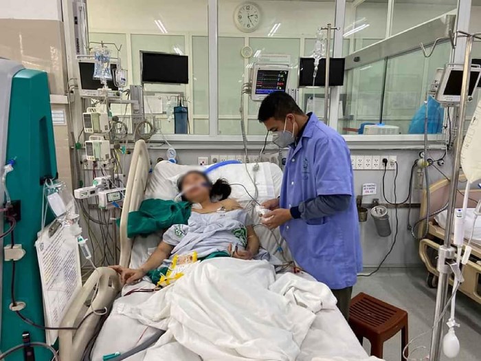 Nữ bệnh nhân hồi phục ngoạn mục sau những nỗ lực không ngừng nghỉ cứu chữa của các bác sĩ BV Bạch Mai.