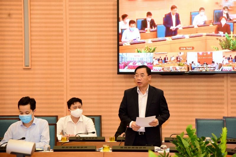 Giám đốc Sở Y tế Nguyễn Khắc Hiền phát  biểu tại phiên họp