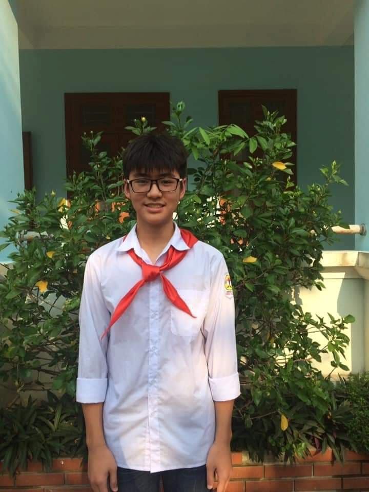 Nguyễn Thanh Tùng, học sinh lớp 9C, trường THCS Phùng Hưng (thị xã Sơn Tây)