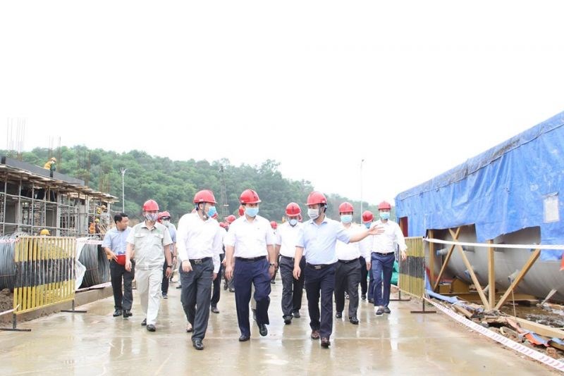 Chủ tịch UBND TP Nguyễn Đức Chung thị sát dự án Nhà máy điện rác Sóc Sơn