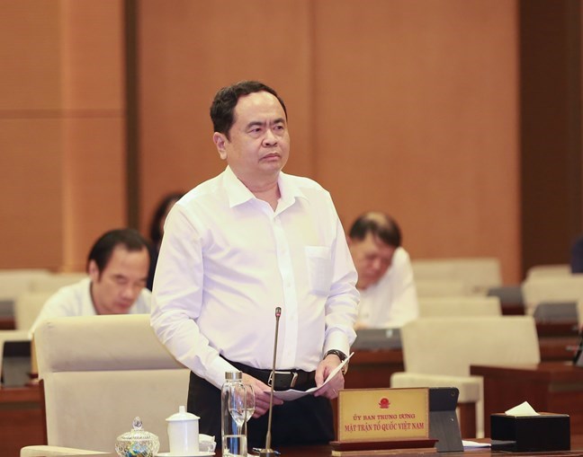 Chủ tịch UBTƯ MTTQ Việt Nam Trần Thanh Mẫn tiếp thu ý kiến góp ý tại phiên họp