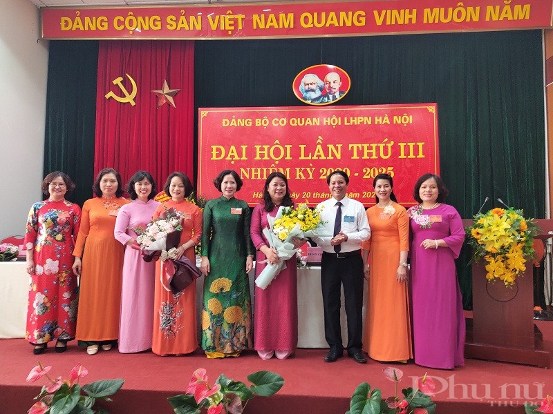 Ban Chấp hành Đảng ủy cơ quan Hội LHPN Hà Nội ra mắt đại hội