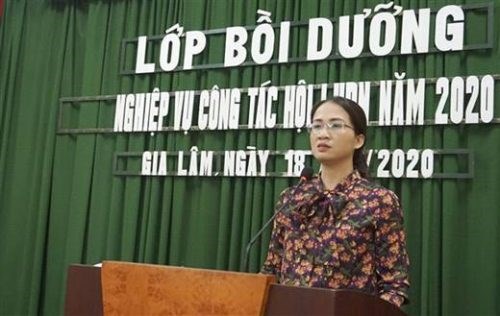 Đồng chí Nguyễn Thị Hương Trà- Chủ tịch Hội LHPN huyện Gia Lâm phát biểu khai mạc lớp bồi dưỡng nghiệp vụ công tác Hội năm 2020