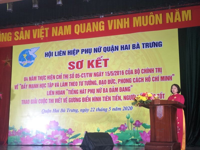Phó Chủ tịch Hội LHPN Hà Nội Phạm Thị Thanh Hương phát biểu tại chương trình