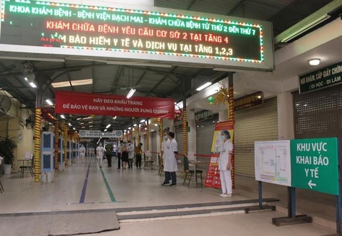 Bệnh viện Bạch Mai dừng hoạt động một số dịch vụ - ảnh 1