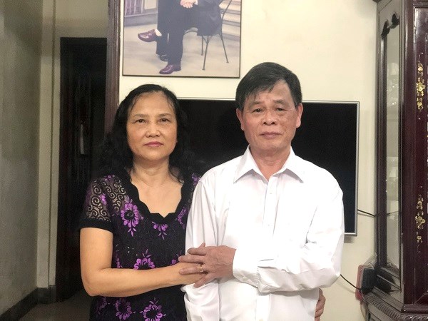 Vợ chồngông Trần Thanh Ca -bà Trần Thị Hồng Hoan