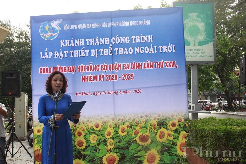 Đồng chí Đinh Thị Phương Liên- Chủ tịch Hội LHPN Ba Đình phát biểu tại lễ khánh thành