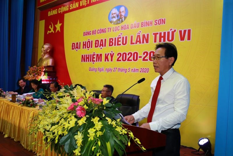 Đồng chí Nguyễn Vũ Trường Sơn - Ủy viên Ban Thường vụ Đảng ủy, Thành viên HĐTV PVN ghi nhận những đóng góp to lớn của Đảng bộ BSR trong 5 năm qua.