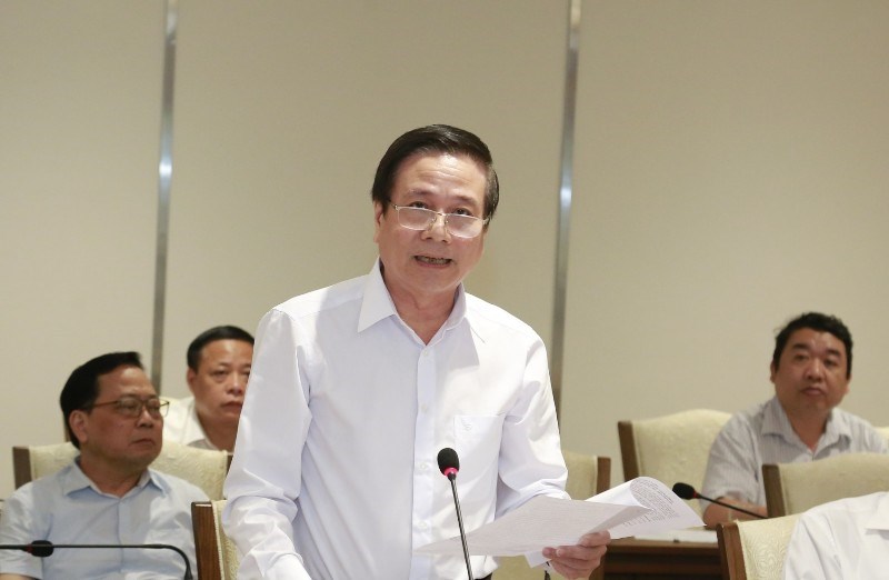 Nghệ sĩ Quốc Chiêm - Chủ tịch Hội Văn học nghệ thuật Hà Nội phát biểu ý kiến tại hội nghị.