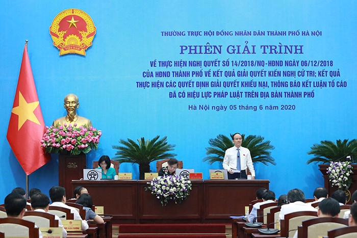 Phiên giải trình của Hội đồng nhân dân TP Hà Nội sáng ngày 5/6.