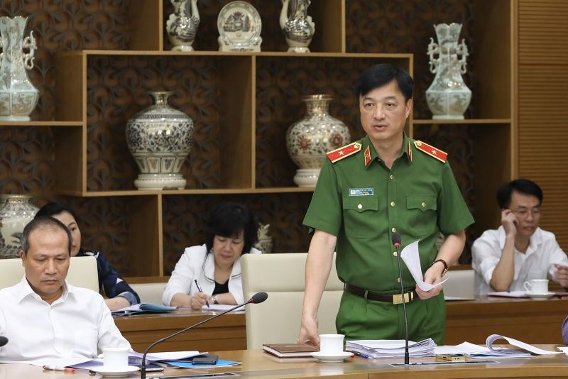 Thứ trưởng Bộ Công an Nguyễn Duy Ngọc kiến nghị có những giải pháp xử lý, răn đe quyết liệt hơn nữa đối với các hành vi vi phạm ATTP. Ảnh: VGP