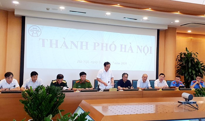 Phó Chủ tịch UBND TP Nguyễn Thế Hùng  phát biểu tại Hội nghị.