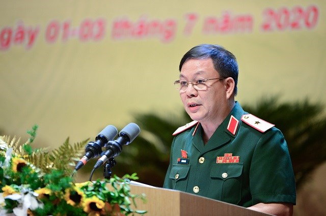 Chủ tịch kiêm Tổng giám đốc Viettel Thượng tướng Lê Đăng Dũng phát biểu tại đại hội.