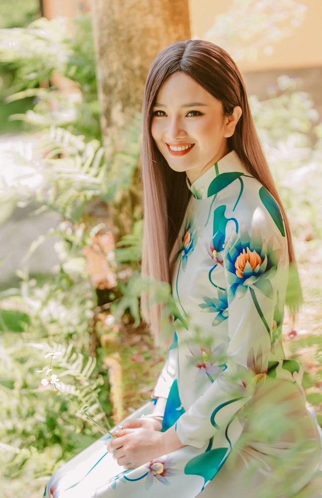 Hoa hậu Cao Thùy Dương gây bất ngờ khi xuất hiện trở lại
