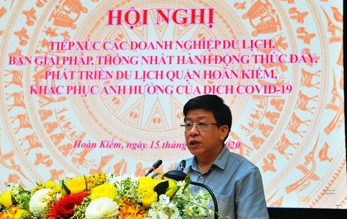 Đồng chí Phát biểu kết luận tại hội nghị đồng chí Dương Đức Tuấn- Bí thư quận ủy- Chủ tịch HĐND quận nhấn mạnh một số nhiệm vụ, giải pháp cần làm trong thời gian tới