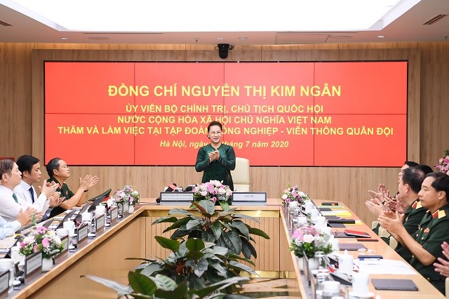 Chủ tịch Quốc hội Nguyễn Thị Kim Ngân phát biểu tại buổi làm việc với lãnh đạo chủ chốt Tập đoàn Viettel.