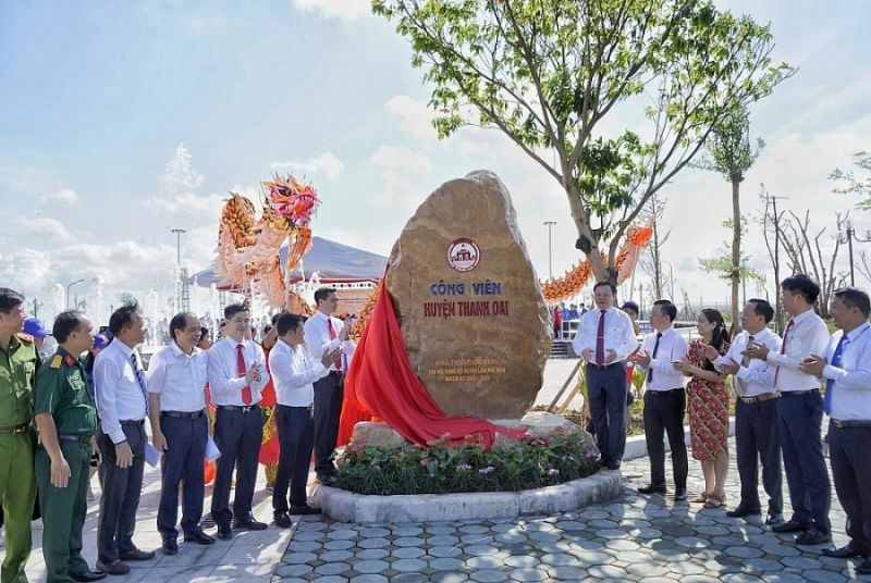Công trình gắn biển chào mừng Đại hội huyện Thanh Oai