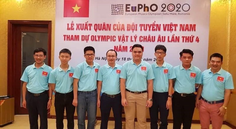 Đội tuyển Việt Nam tham dự kì thi Olympic Vật lý châu Âu năm 2020.