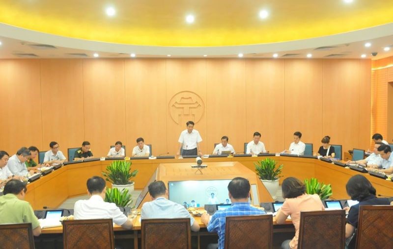 Chủ tịch TP Hà Nội Nguyễn Đức Chung chủ trì Hội nghị.