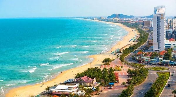 Bãi biển Mỹ Khê (Đà Nẵng) tạm dừng đón khách du lịch trong 14 ngày kể từ 13h ngày 26/7