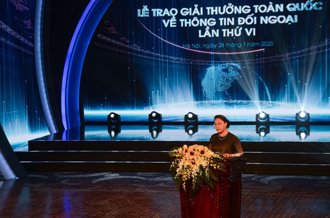 Chủ tịch Quốc hội Nguyễn Thị Kim Ngân phát biểu.