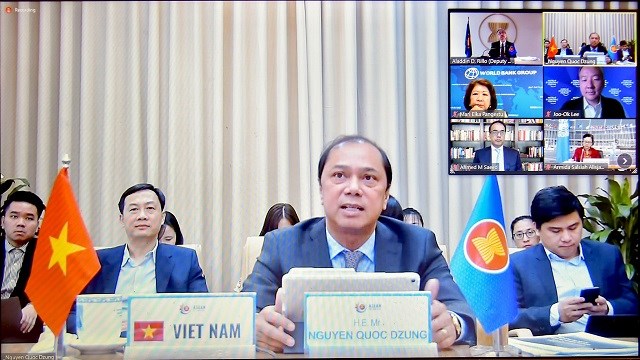 Thứ trưởng Bộ Ngoại giao Nguyễn Quốc Dũng