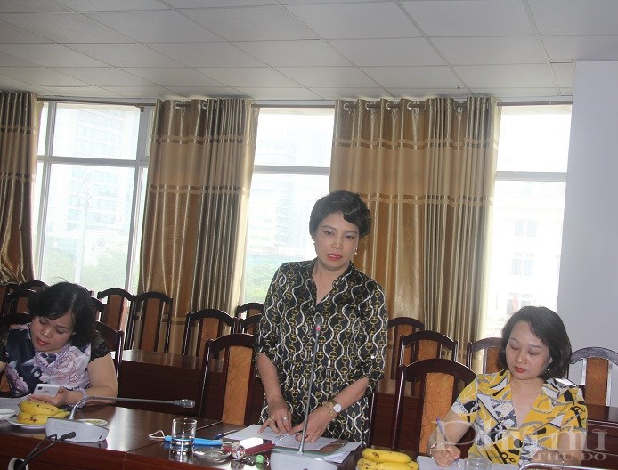 Đồng chí Lê Quỳnh Trang- TBT Báo Phụ nữ Thủ đô phát biểu tại buổi làm việc