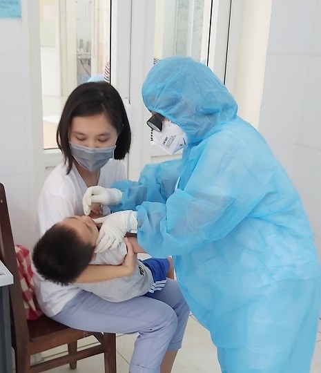 Từ ngày 8/8, Hà Nội tiến hành lấy mẫu xét nghiệm RT-PCR các trường hợp về từ Đà Nẵng (từ ngày 15/7 đến nay)