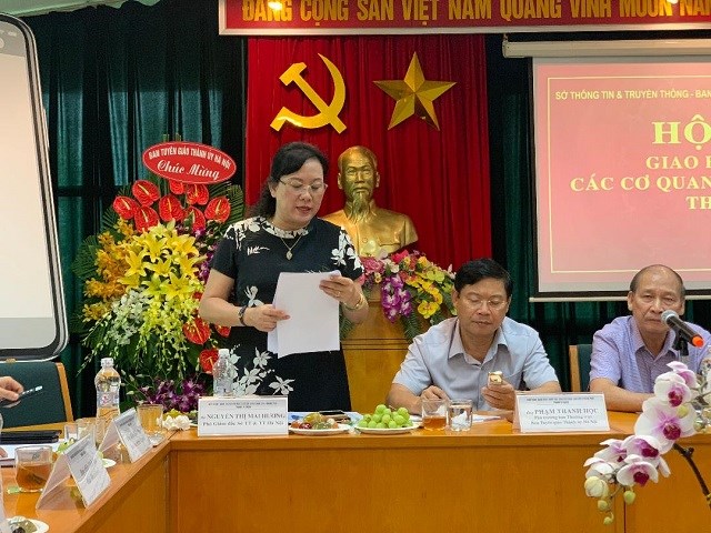 Đồng chí Nguyễn Thị Mai Hương - Phó GIám đốc Sở Thông tin - Truyền thông Hà Nội phát biểu tại hội nghị.