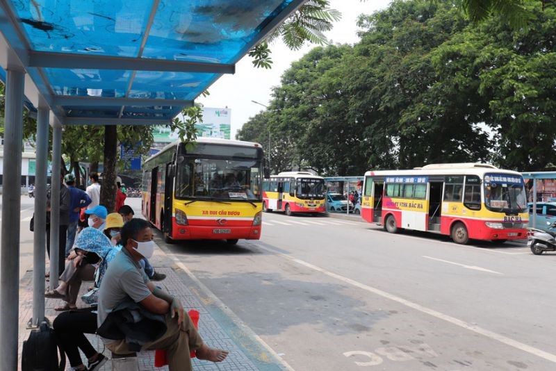 Để thu hút người dân sử dụng dịch vụ xe buýt, rất cần có những ưu tiên đặc biệt về cơ sở hạ tầng cho xe buýt.