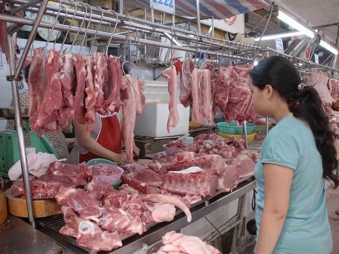 Giá thịt lợn giảm, siêu thị bán không lợi nhuận. Ảnh minh họa