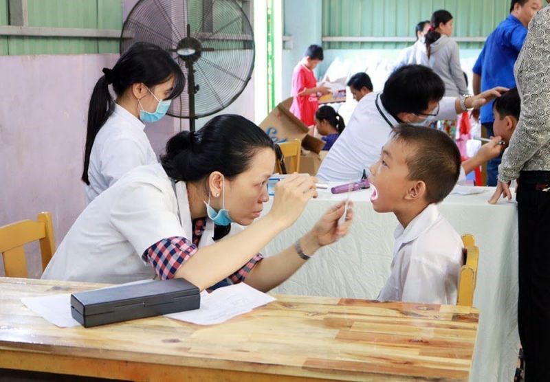 Hà Nội đề nghị thực hiện cấp thẻ bảo hiểm y tế học sinh, sinh viên trực tuyến - ảnh 1