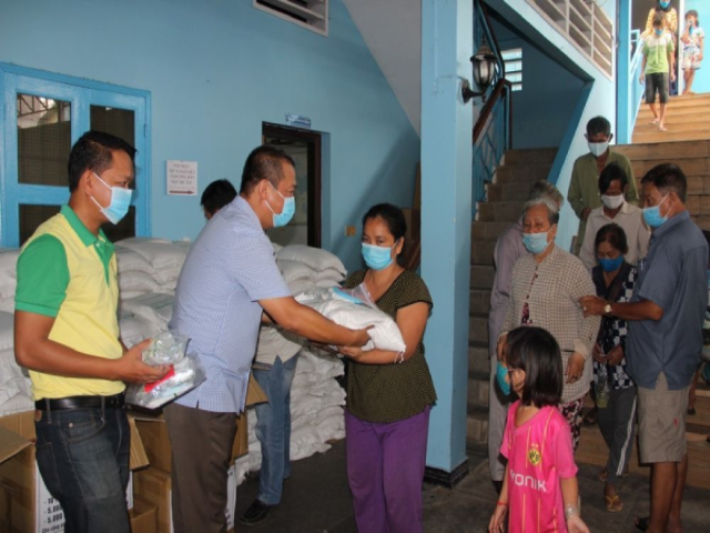 Dự kiến trong đợt 4 của chương trình hỗ trợ khẩn cấp này sẽ có 1.847 hộ gia đình dễ bị tổn thương tại 9 tỉnh/thành phố của Campuchia được nhận hỗ trợ.