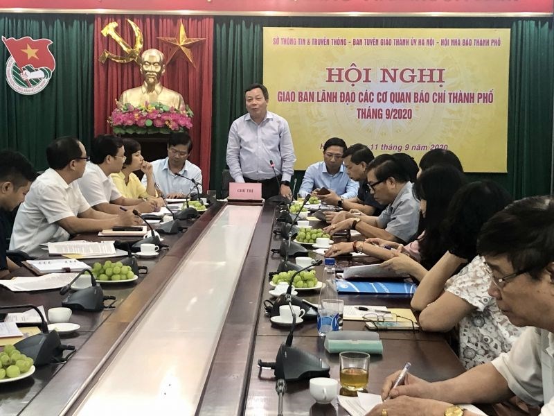 Đồng chí Nguyễn Văn Phong, Ủy viên Ban Thường vụ, Trưởng ban Tuyên giáo Thành ủy phát biểu chỉ đạo tại Hội nghị