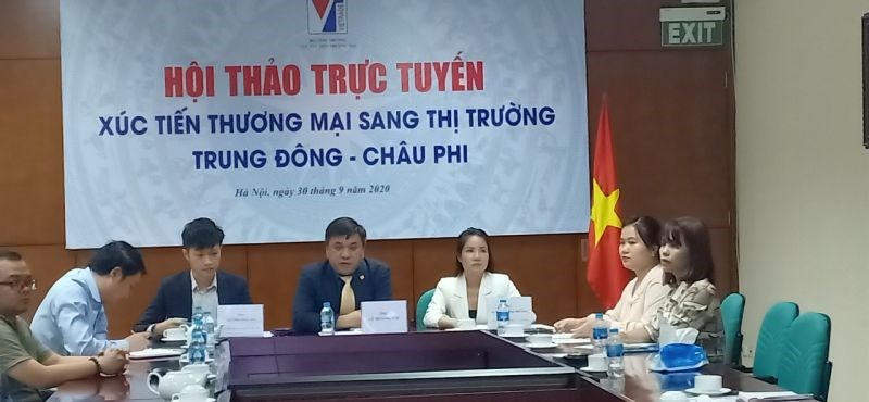 Ông Lê Hoàng Tài, Phó Cục trưởng Cục XTTM điều hành hội thảo