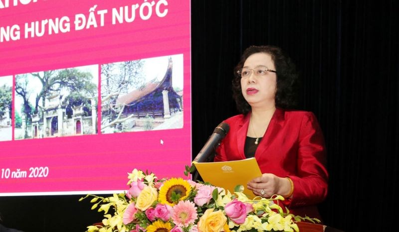 Phó Bí thư Thường trực Thành ủy Ngô Thị Thanh Hằng phát biểu tại hội thảo.