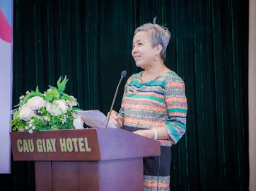 Bà Nguyễn Vân Anh, Giám đốc CSAGA  phát biểu tại buổi lễ trao giải